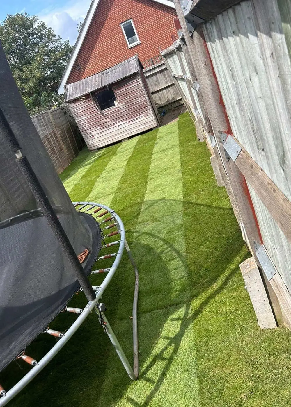 Clear garden returf woking